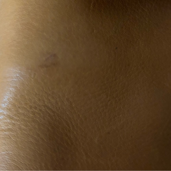 🔥Margot New York Mickey Double Zip Crossbody Camel Color PRICED TO SELL - Picture 10 of 10